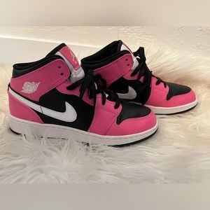AIR JORDAN 1 MID GS 'PINKSICLE’